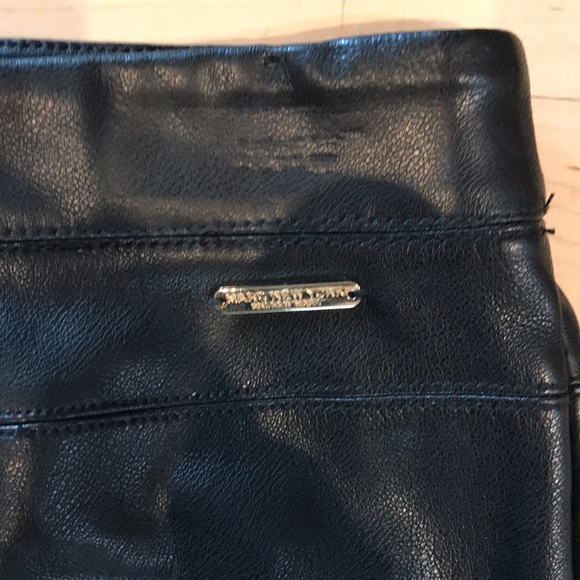 Marc New York Faux Leather Black, Pull on Skirt. XS - Picture 4 of 11